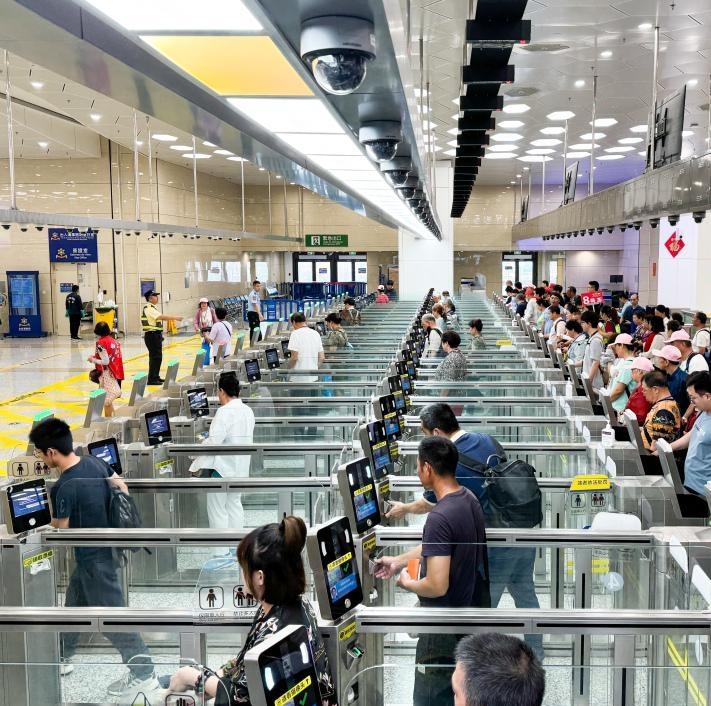 Travel to mainland to be more convenient for non-Chinese permanent residents of HK, Macao