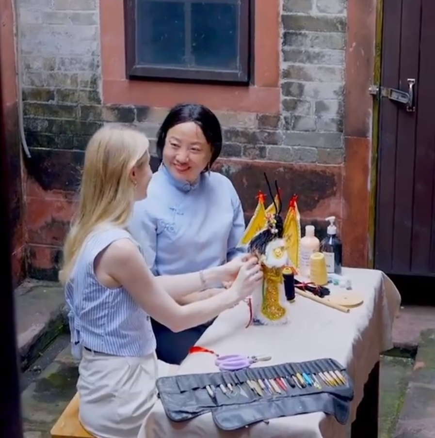 French blogger explores ancient village in China's Guangdong