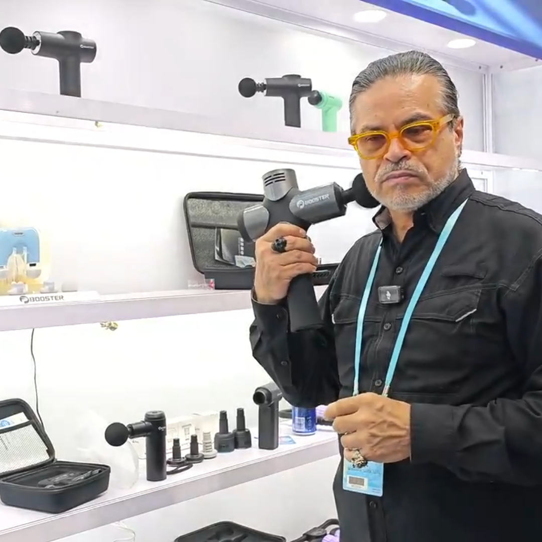 Explore Canton Fair with Colombian vlogger