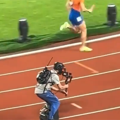 Photographer chases speed