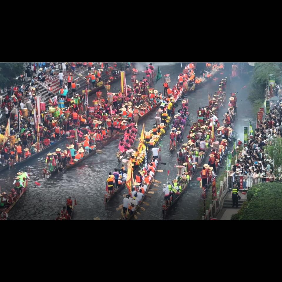 GuangzhouWow | Spectacular! Dragon boat 