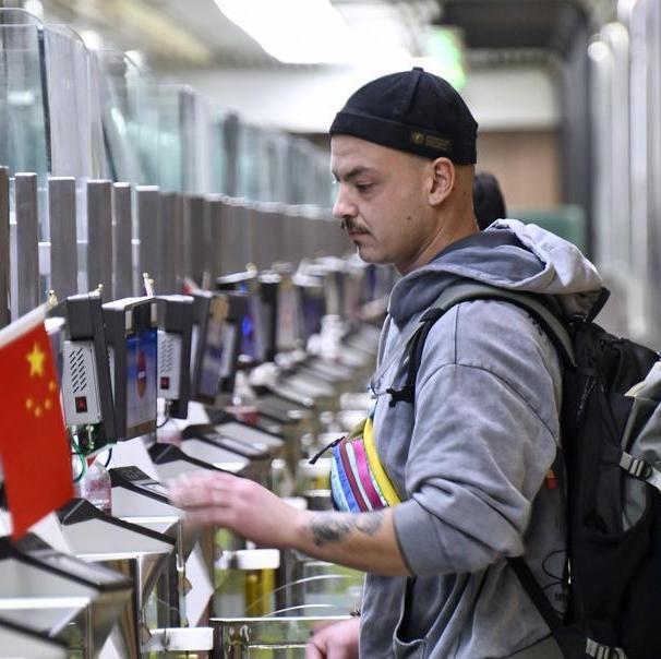 China extends 10-day visa-free transit policy to Indonesia